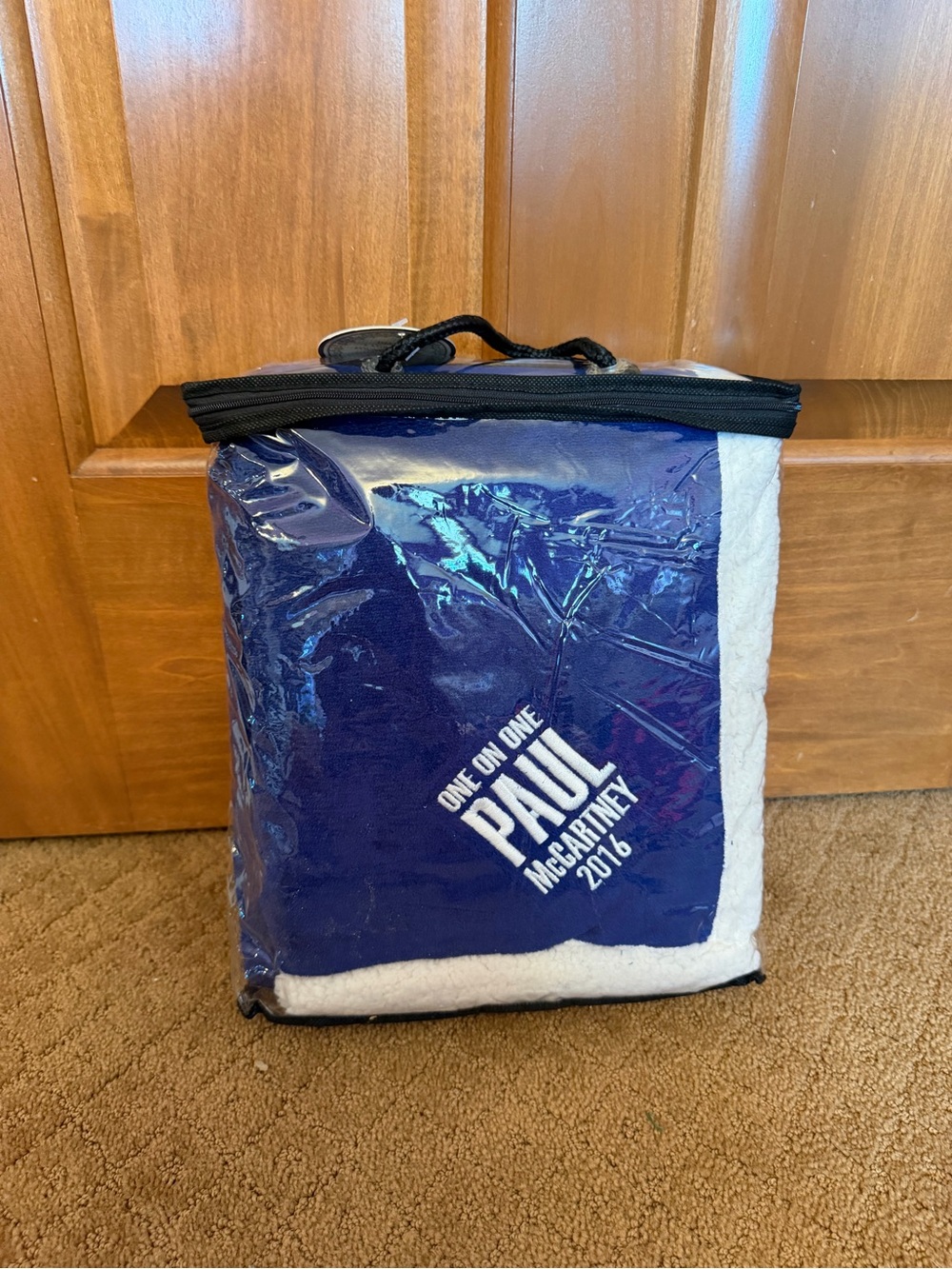 2016 PAUL McCARTNEY "One on One" Concert Tour VIP 40x50 Lambswool Blanket w/ Bag